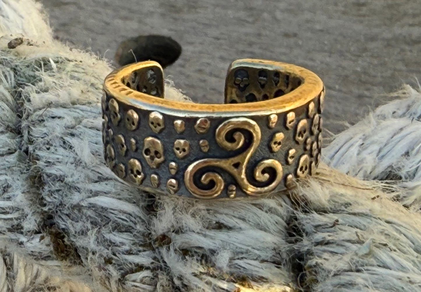 Triskelle (ring)