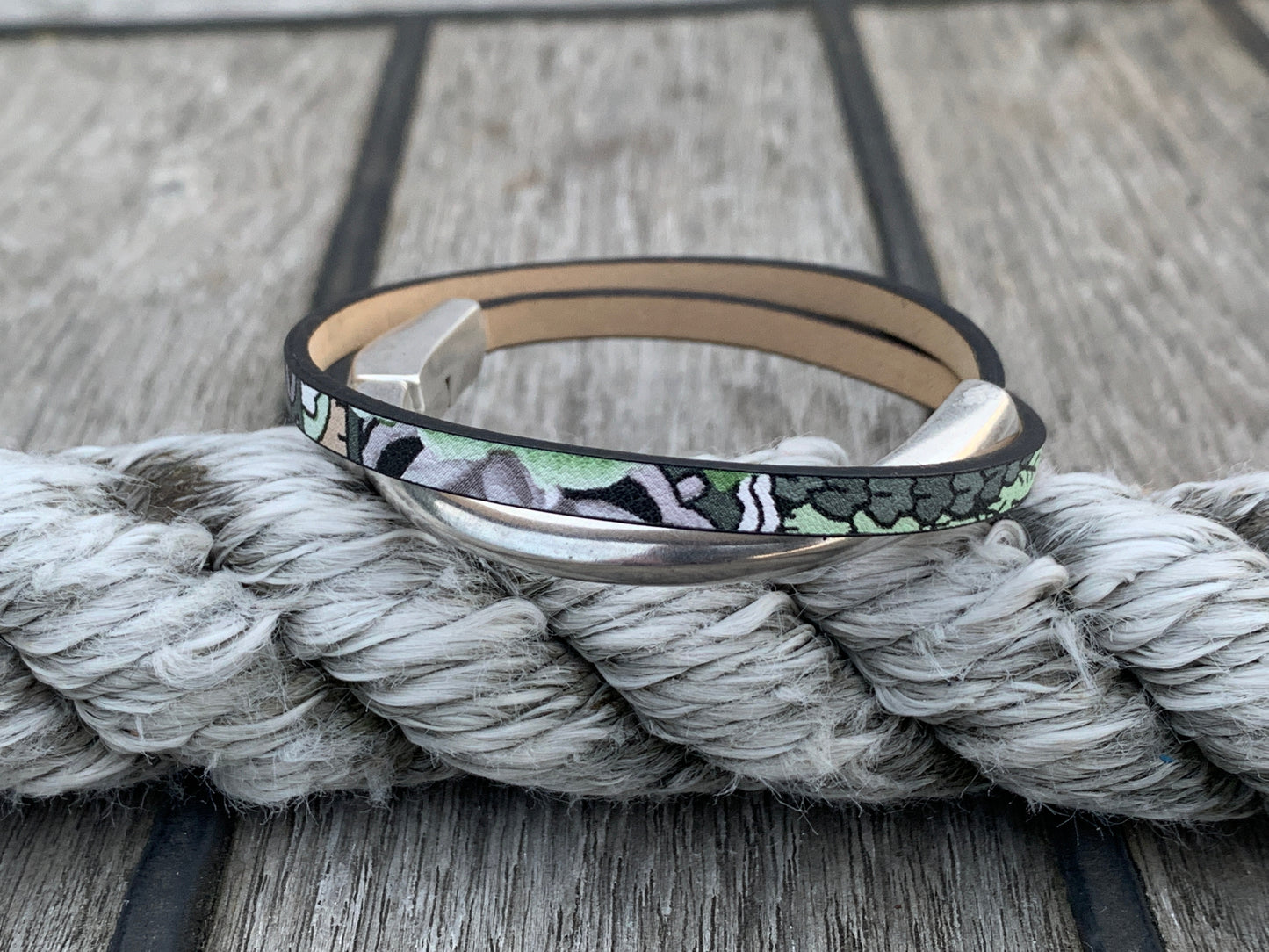 SPLIT CUFF 5mm FLAT (Double loop)