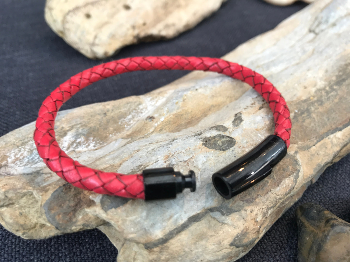 CLASSIC BRAIDED BRACELET